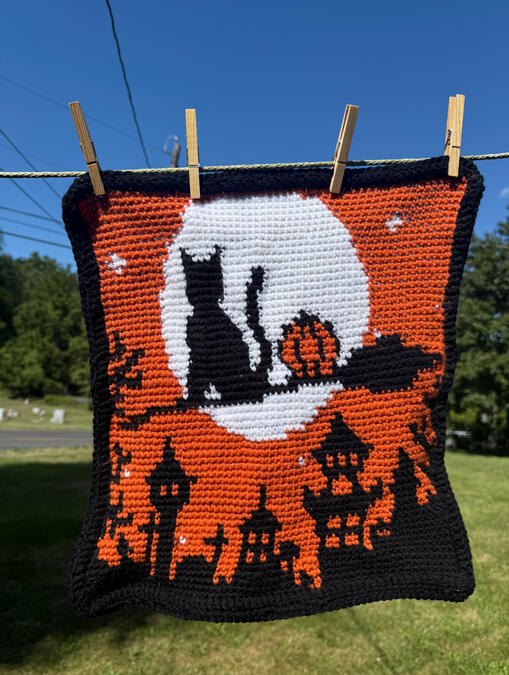 Halloween tapestry. Pattern via Pinterest.